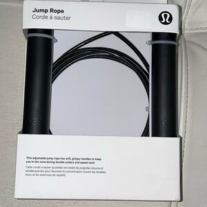 LULULEMON black jump rope adjustable soft grippy handles training new in box NWT